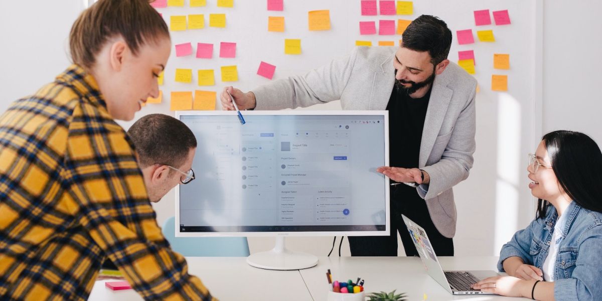 Purpose oder Prämie? Wie du deinen Marketingplan für 2023 in die Umsetzung bringst | Mind Lab Connect #8